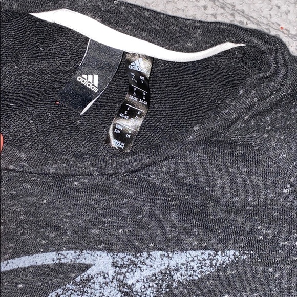 Adidas tee - Picture 2 of 5